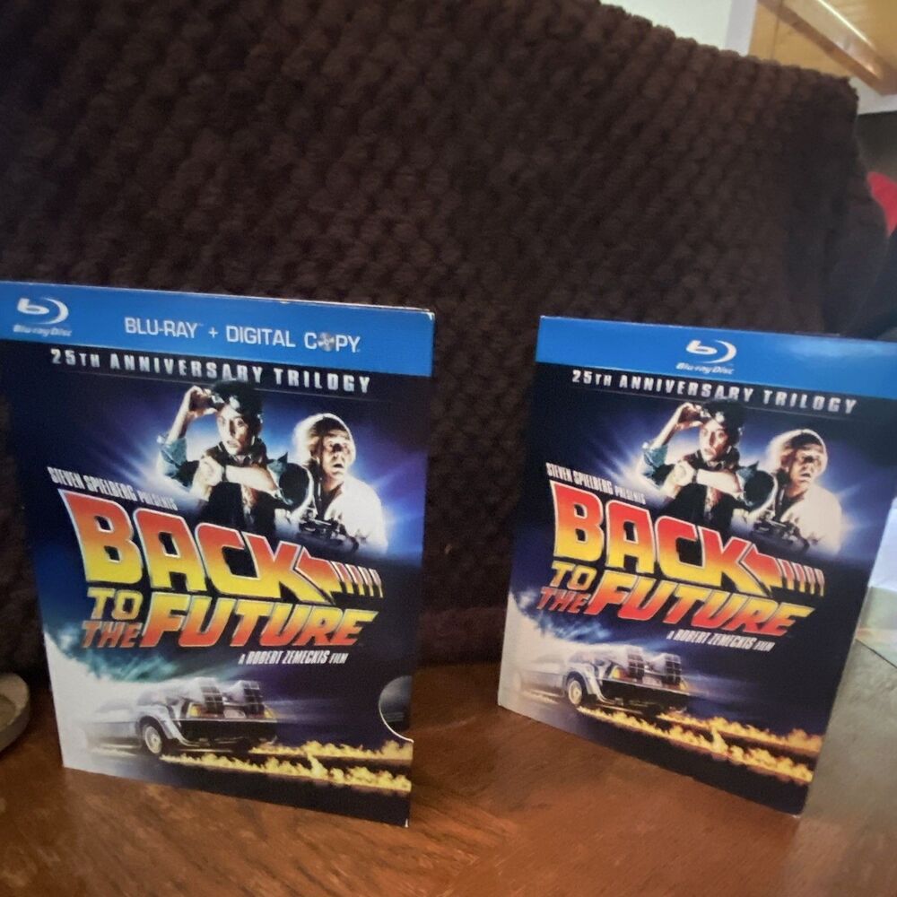 BACK TO THE FUTURE 25TH ANNIVERSARY TRILOGY BLU-RAY NEAR MINT MICHAEL J. FOX
